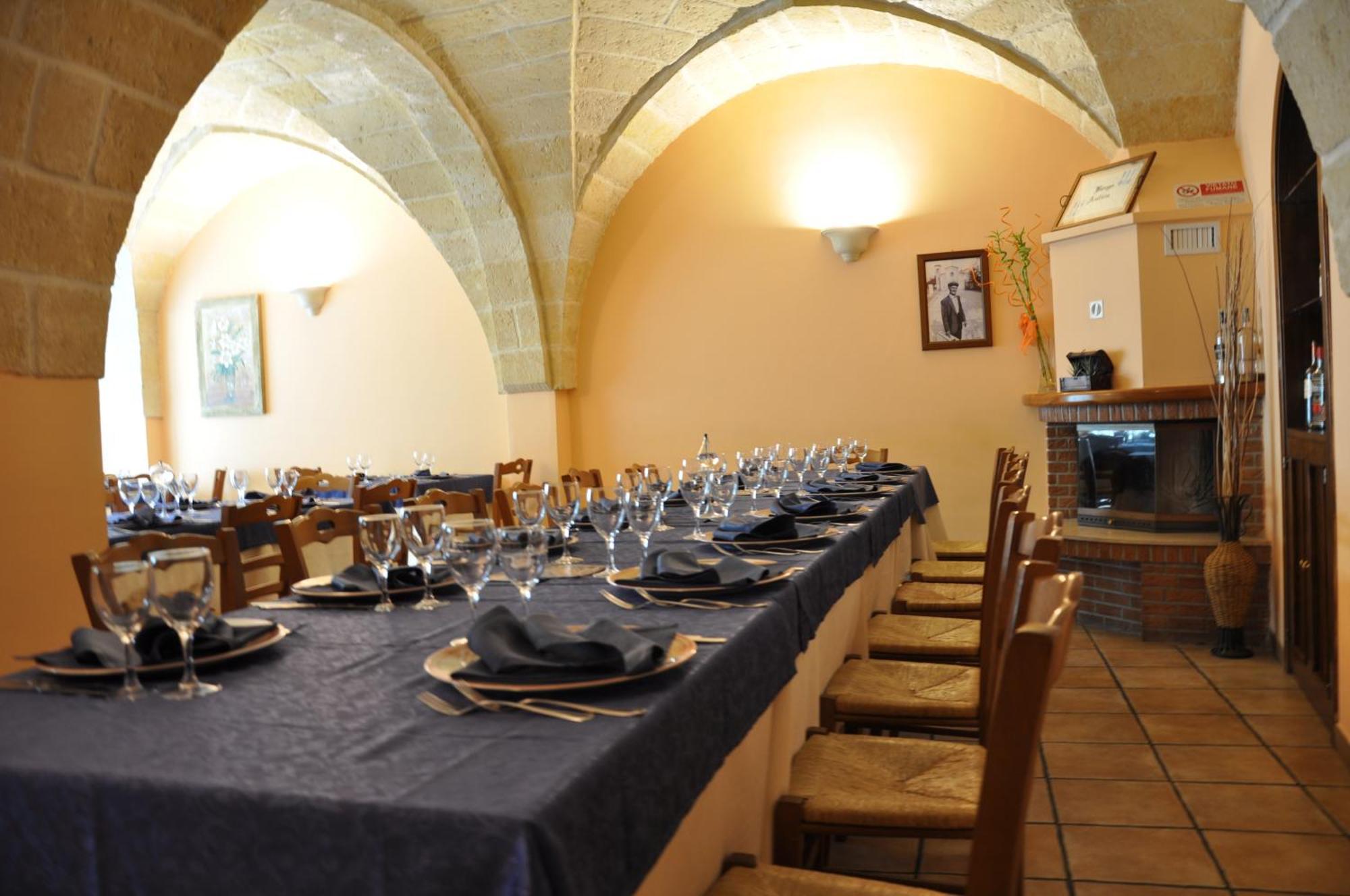 Al Borgo Antico Ristorante E B&B Crispiano Esterno foto