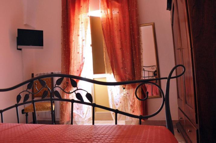 Al Borgo Antico Ristorante E B&B Crispiano Esterno foto