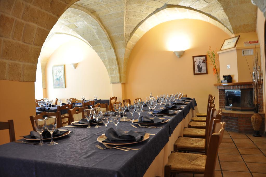 Al Borgo Antico Ristorante E B&B Crispiano Esterno foto